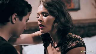 Дахшатнок Ҷавон Ери Мехоҳад Трахнуть Гарм Милфу Крисси Линн Дари Навбатӣ