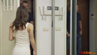 18videoz-เธอต้องรักทุกช่วงเวลาของมัน