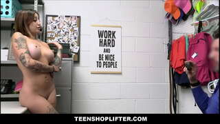 TeenShoplifter.com - Ҡолға Менән Йәш Бейеүсе Оло Итегез Тоторға, магазин урлау Н Кошо