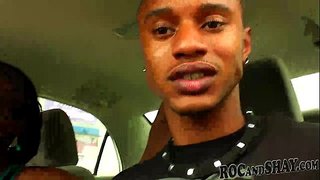 MAE HI'N SUGNO FY MONSTER GALED YN Y CAR !!