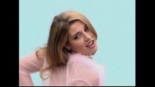 Erica Campbell - Tất Cả Các Màu Hồng