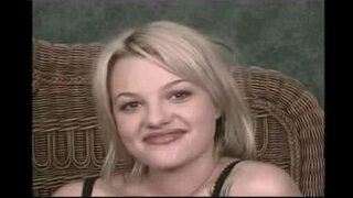 An chéad anal físeán