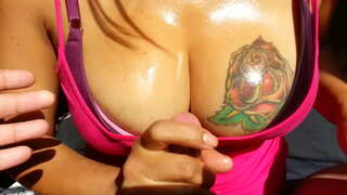 ���ುಲಾಬಿ ಕೈಯಲ್ಲಿ ಮಾಡುವುದು