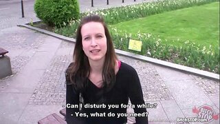 Сучка ОСТАНОВИСЬ - Эвелин Лопес трахается җәмәгать туалете