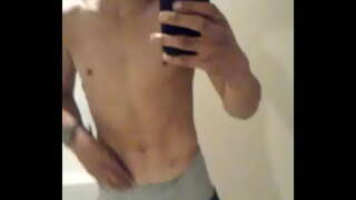 19yr पुराने w/बहुत बड़ा मुर्गा