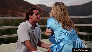 MILF kasuema cockriding pärast fellatio