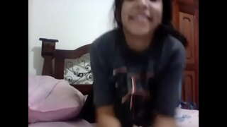 Rosalatina热记录从她的手机