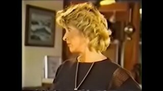 Awéwé kolot jeung y. Guys