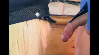 ���่อนข้างเสียงผู้หญิงตำรวจบ้าๆอยู่ในถุงมือและถุงเท้า