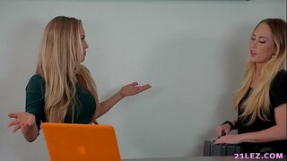 ���ೆಸ್ಬಿಯನ್ ಏಜೆಂಟ್ ಸಿಲುಕಿಕೊಂಡವು ಮೂಲಕ ಒಂದು ಮಾದಕ ಸ್ಪೈ