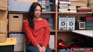 ���ረጃ recovers ስለጀመሩ ቅድሚያ የሚሰጡዋቸውን ከዚያም fucks መጠቀም shoplifter