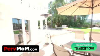 Fucked ahau Toku Stepmom Me te Kirīmi Tona teen Topanga