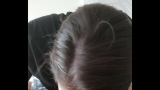 ���ือสมัครเล่นแน่นอภรรยา blowjob กลืนกิน