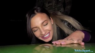 Public Agent malaking Pwet naglalakihang suso, pwet, sa labas ng gabi, pwet, puwetan