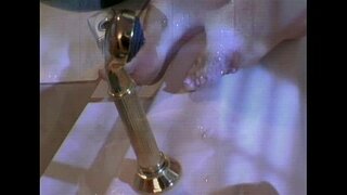 Calenta lesbianes fotre a la banyera d&#039;hidromassatge