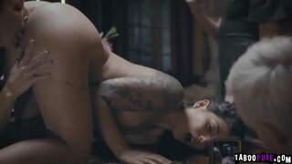 Gina, Reagan&#039;dan memnun olmaktan zevk aldı