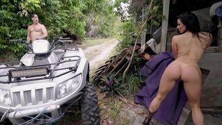 BANGBROS - अचम्मको संग्रह Cougar अश्लील अभिनीत Smokin&#039; हट सुन्दरी Kendra Lust (1 3)