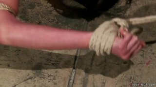 Apkrāpj big tits blondīne sieva Cherry Plosītos saites un gags maza auguma brunete Āzijas masiere, kurai ir dēka ar viņas vīru, tad anālais fucks viņas