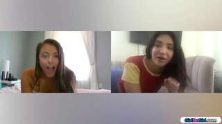 ���ิสิตตัวเล็กๆ gfs ตัดสินใจที่จะใช้พวกของเล่นตอน videocall.ที่ busty ที่รัก anal plugs ของเธอก้นขณะที่หัวนมเล็กน้องผมสีน้ำตาลตั้งค่าของเธอตัวของเล่น